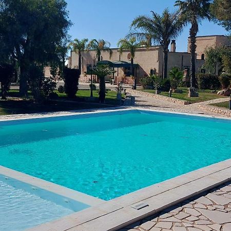 Masseria San Nicola B&B Torre Santa Susanna Exterior foto