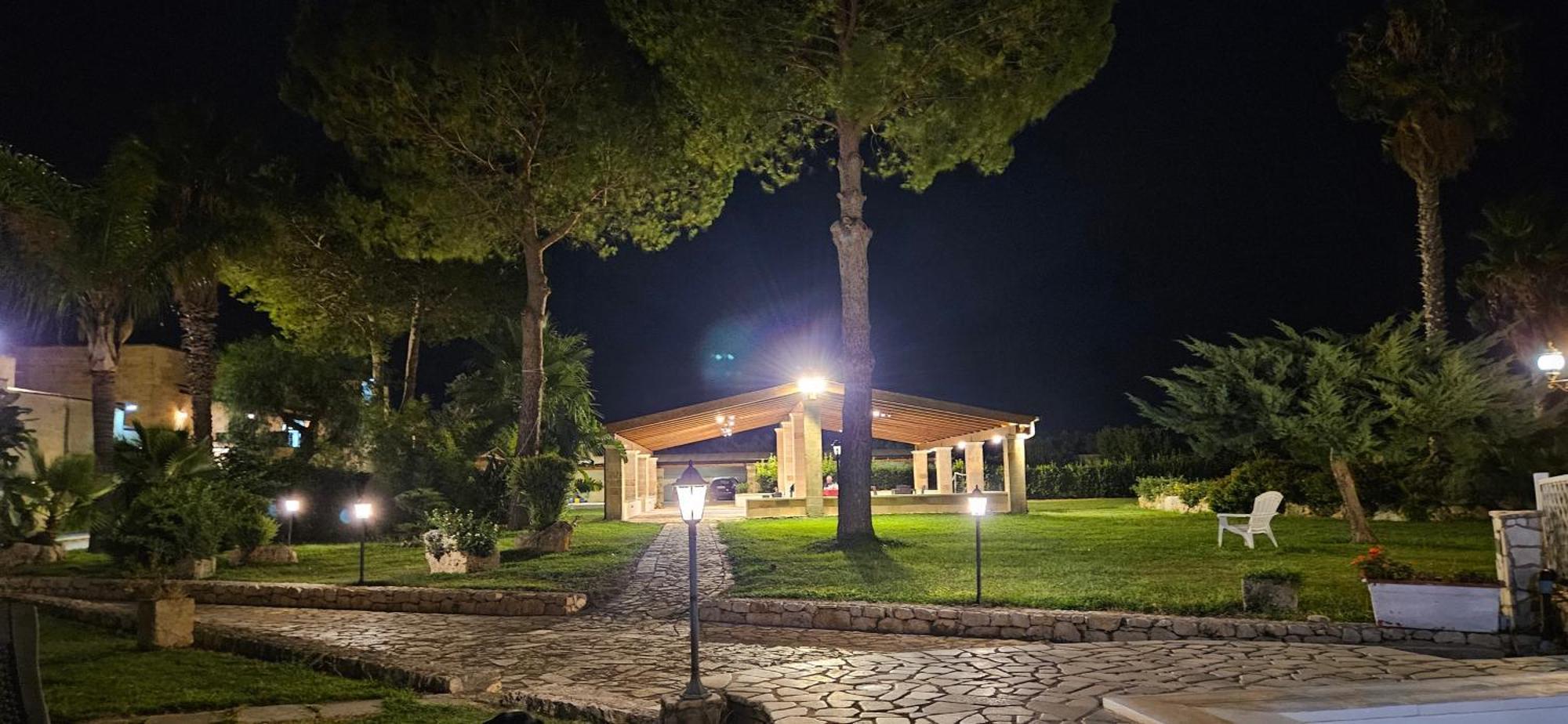 Masseria San Nicola B&B Torre Santa Susanna Exterior foto